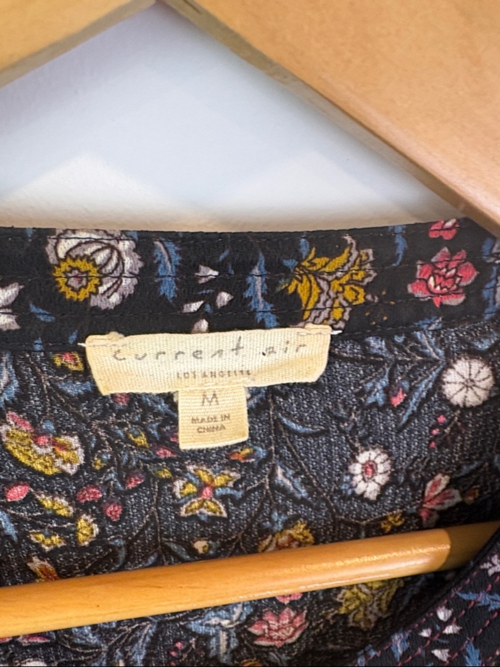 Current Air Pleated Floral Long-Sleeve Blouse - Black Floral size M - Picture 6 of 7